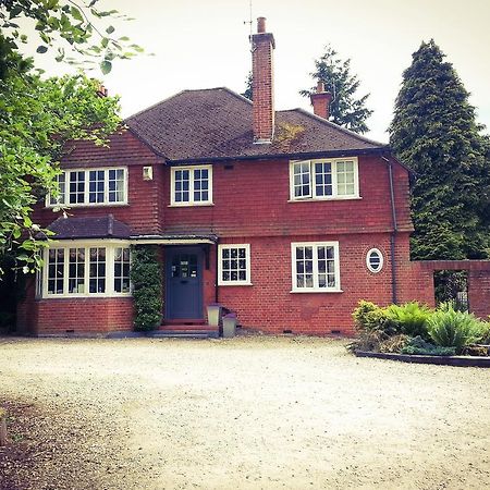 Rosemead Guest House Claygate Eksteriør bilde