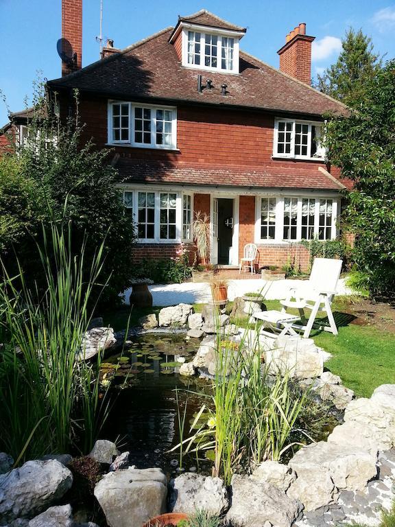 Rosemead Guest House Claygate Eksteriør bilde