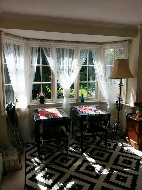 Rosemead Guest House Claygate Eksteriør bilde